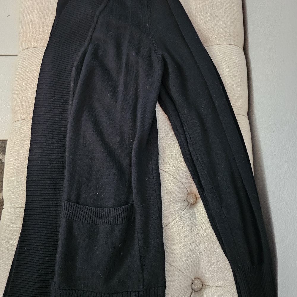 BLACK OPEN CARDIGAN SWEATER POCKETS! SIZE MED! WORN ONCE!